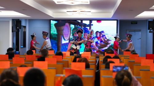 恩施大清江景区新添璀璨明珠 “清江观光6号”豪华游轮今日盛大启航